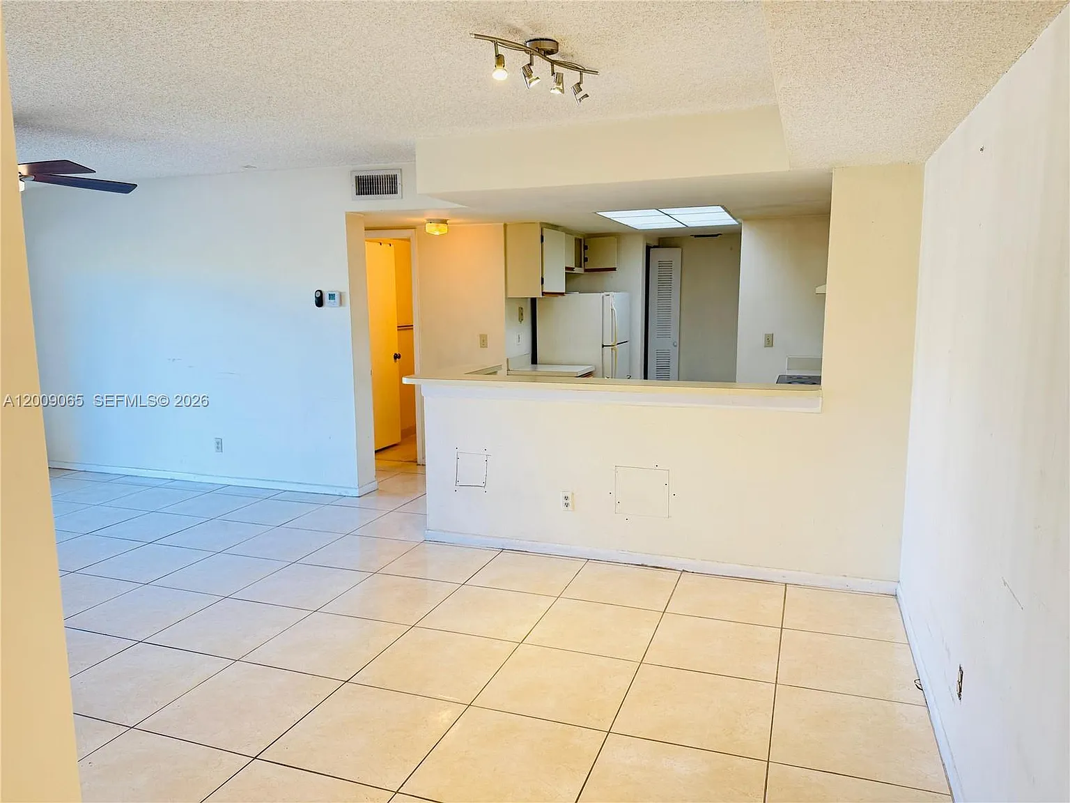 Visconti Condo — Photo 2