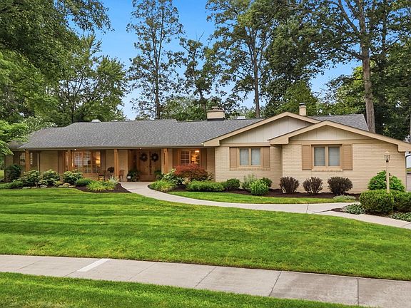 2nd image of 11117 Lantern Ln