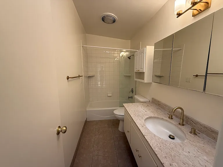 7838 W Manchester Ave #1 — Photo 16
