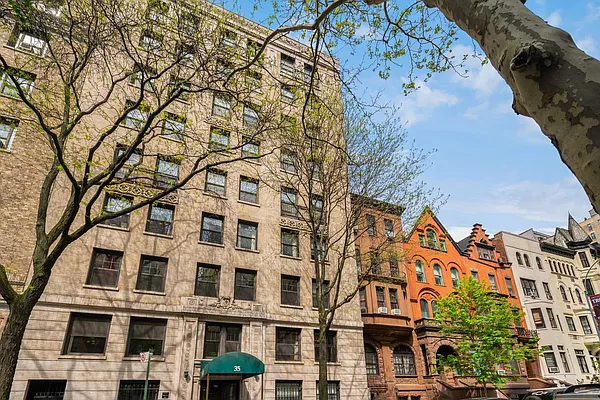 Sold by Compass | media 20