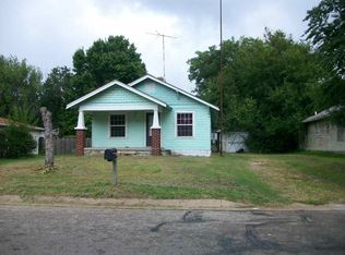 1018 N 5th St, Arkansas City, KS 67005