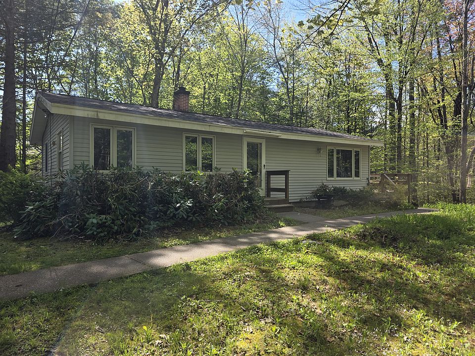 Front of house with the office / bedroom private entrance
