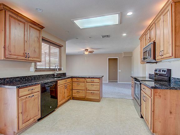 5th image of 9874 W Palmeras Dr