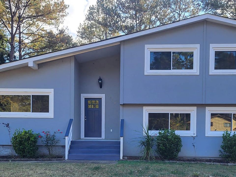 Newly Renovated Home With All New Windows