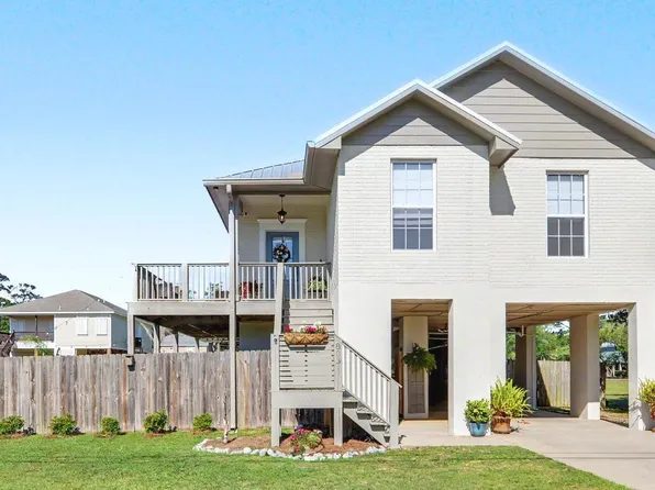 803 13th St, Pascagoula, MS 39567