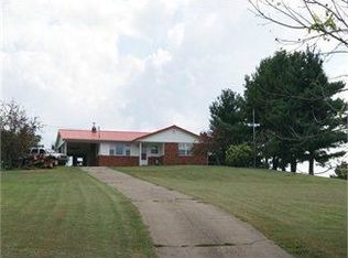 1553 Vicars Rdg, Gandeeville, WV 25243