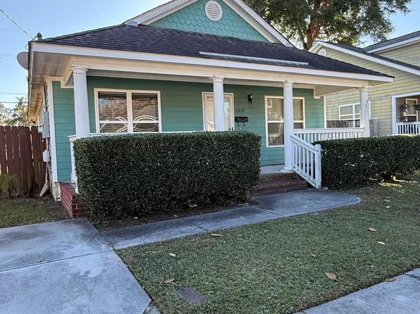 1219 E Waldburg St, Savannah, GA 31404