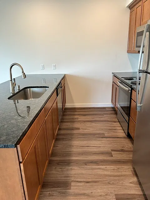 2 bed, 1100 sqft, $2,395 — Photo 1