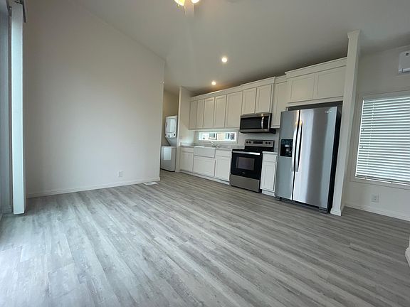4th image of 714 S 37th St