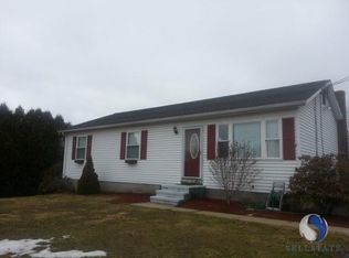 20 Lori Dr, Plainfield, CT 06374