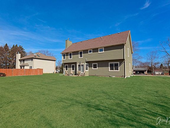 2nd image of 208 Garnett Ave
