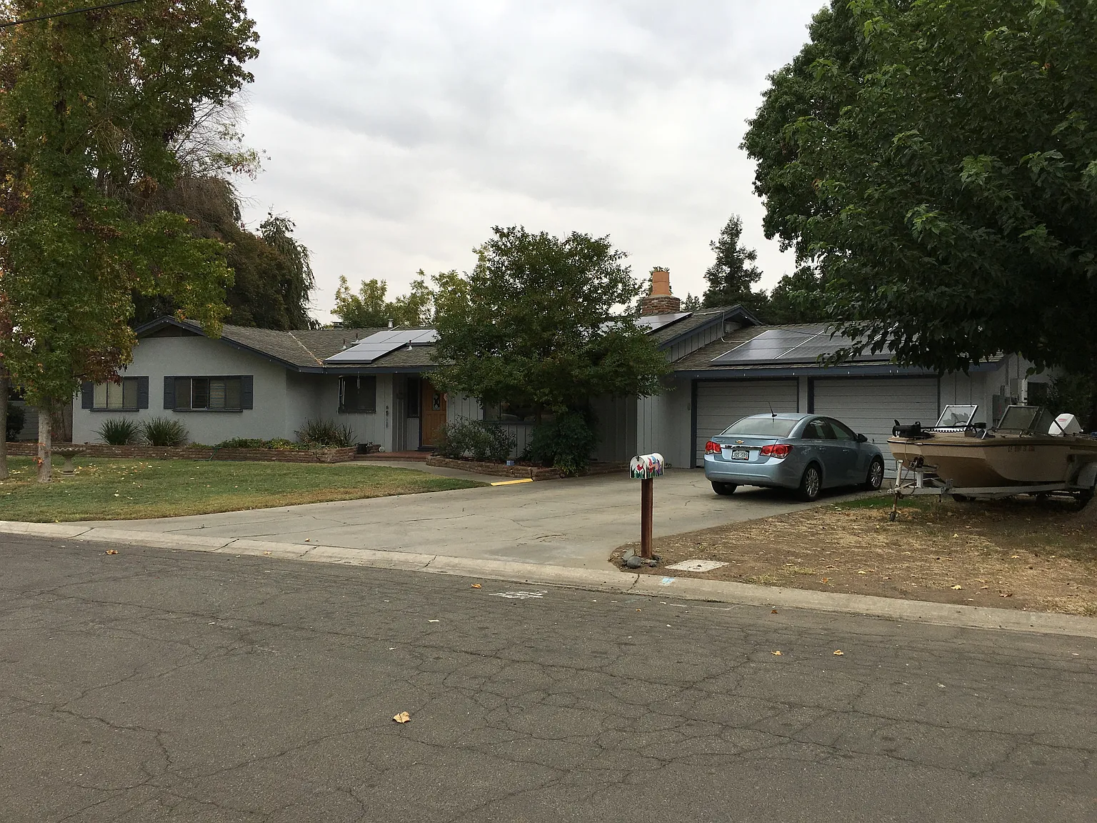 2851 Arden Ln photo 1