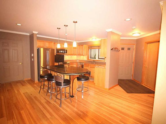 2nd image of 2306 19th Ave NE