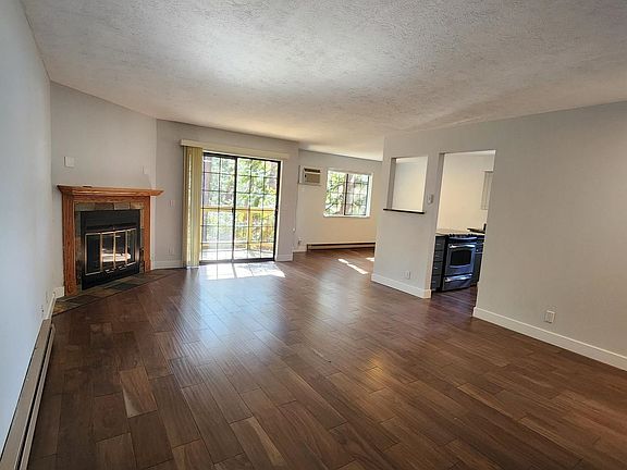 3rd image of 113 S Neyland Ave APT 2