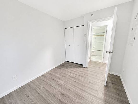 5th image of 1188 Howe St