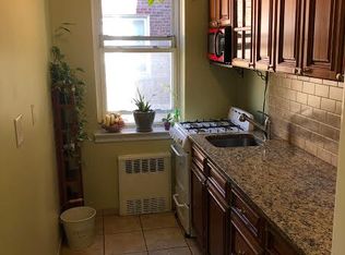 10255 67th Dr APT 6L, Flushing, NY 11375
