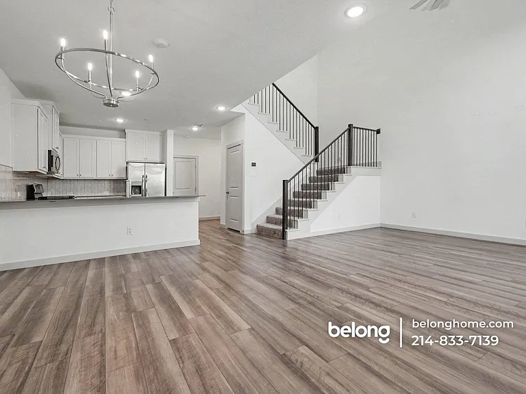 424 Matthew Dr — Photo 16