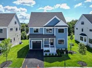 10 Starling St, West Roxbury, MA 02132