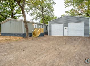 200 Pecos Dr, Mabank, TX 75156