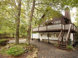 6520 Runnymead Ln, Tobyhanna, PA