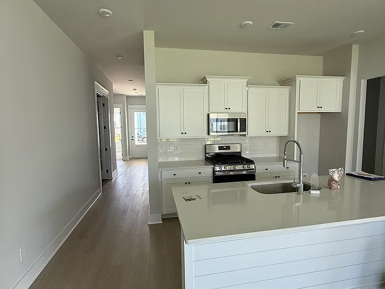 209 Citrus Dr — Photo 6