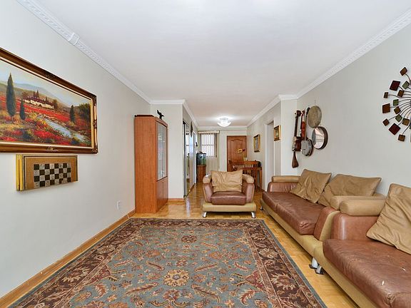 5th image of 6145 98th St APT 12H