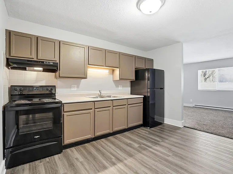 Hickory Creek Apartments — Photo 31