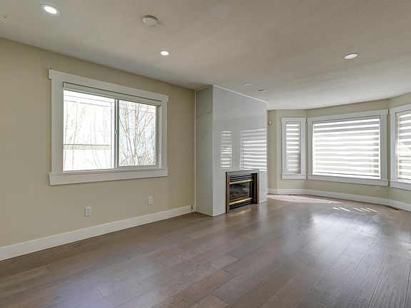 4th image of 11913 240th St