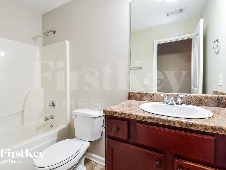 6303 Spring Cove Dr — Photo 15