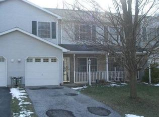2848 Robin Rd, York, PA 17404