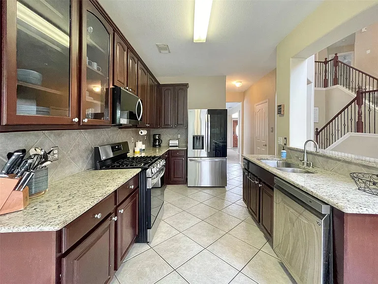 33010 Greenfield Forest Dr — Photo 12