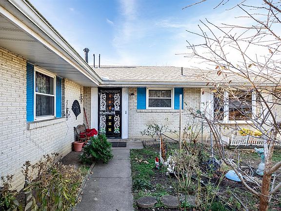2nd image of 2724 Flowerstone Dr