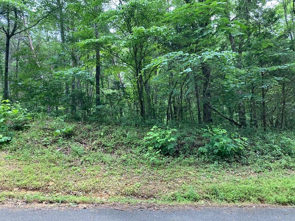 1st image of 5585 Emerald Rd