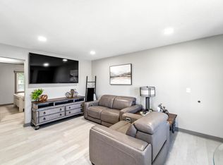 (Undisclosed Address), Pleasant Hill, IA 50327