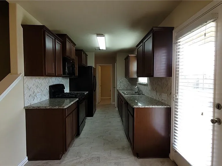 110 Wilson Ct — Photo 7