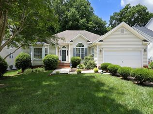 8909 Blakehurst Dr, Raleigh, NC 27617