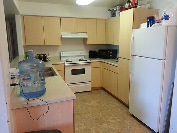 3rd image of 909 W Grove Pkwy APT 3004