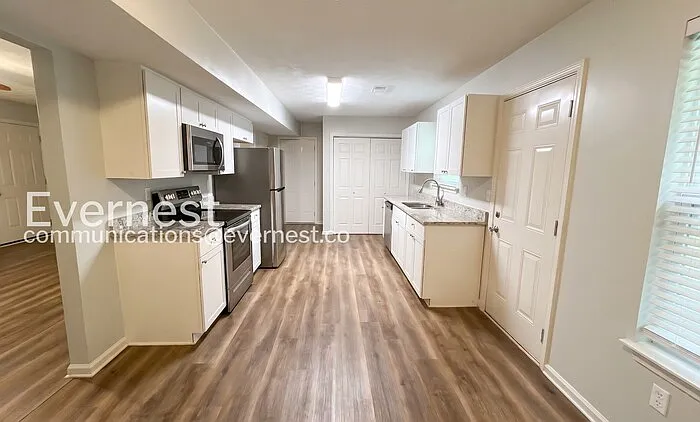 506 Chestnut Ln — Photo 5