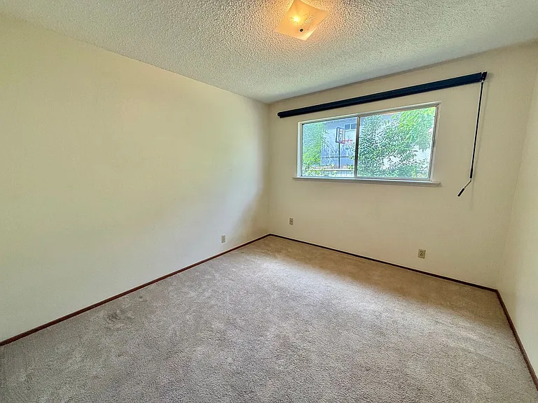 194 Wedgewood Ave — Photo 12
