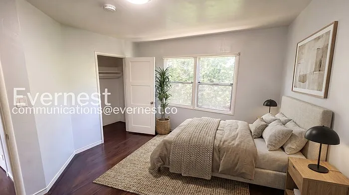 6618 Laird Ave — Photo 4