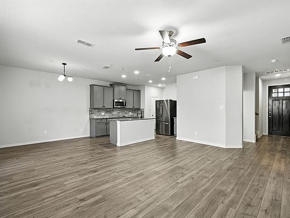 2nd image of 1102 Bowie Dr