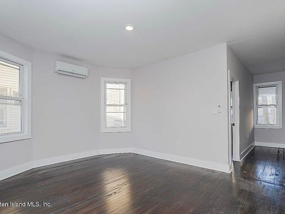 4th image of 78 Maryland Ave
