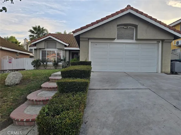 380 Tompkins Cir, Corona, CA 92879