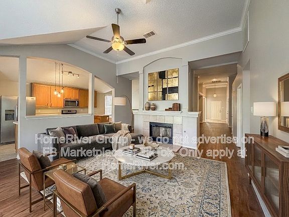 2nd image of 7209 Chaucer Dr
