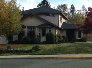 965 NW Valley View Dr, Grants Pass, OR 97526