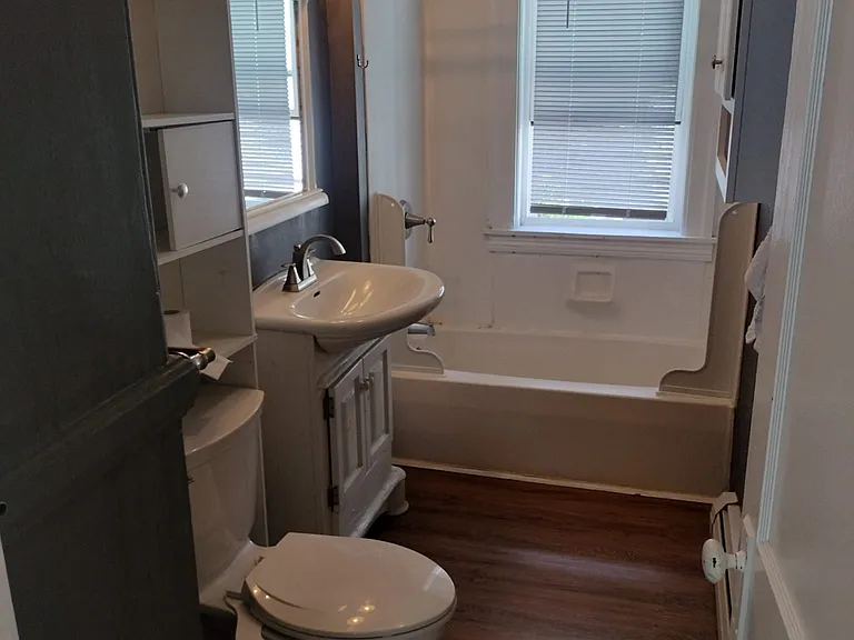 114 Sterling St #2B — Photo 17