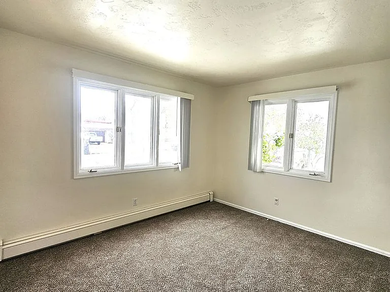 94 Primrose St — Photo 10