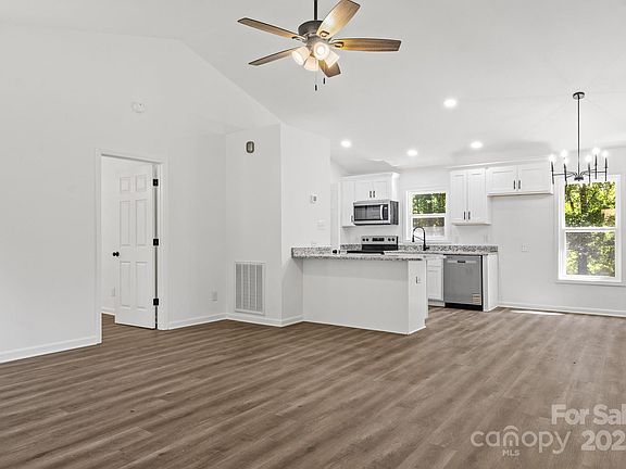 5th image of 4593 Karwood Dr