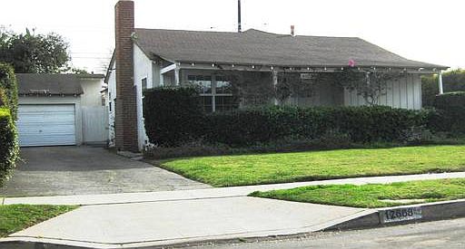 1st image of 12668 Dewey St