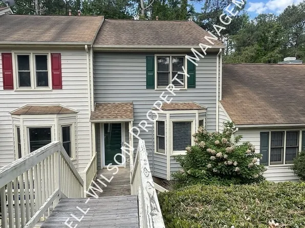 6527 English Oaks Dr, Raleigh, NC 27615